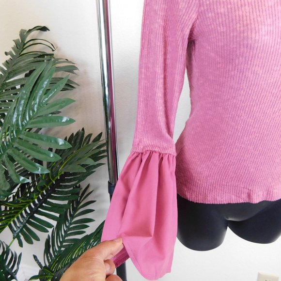 Haute Monde Bell Sleeve Blouse - Picture 2 of 8